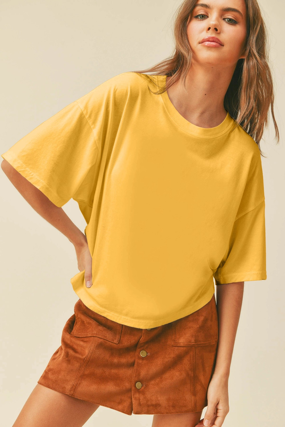 Halle Long Crop Tee in Dried Tobacco