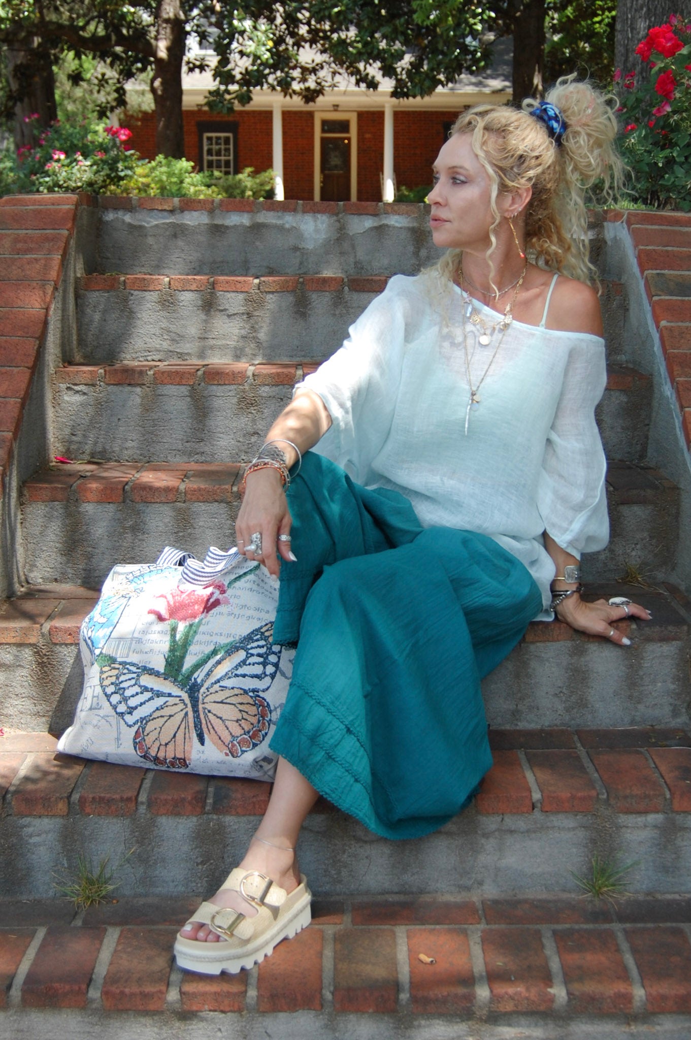 Paloma Linen Top in Light Blue