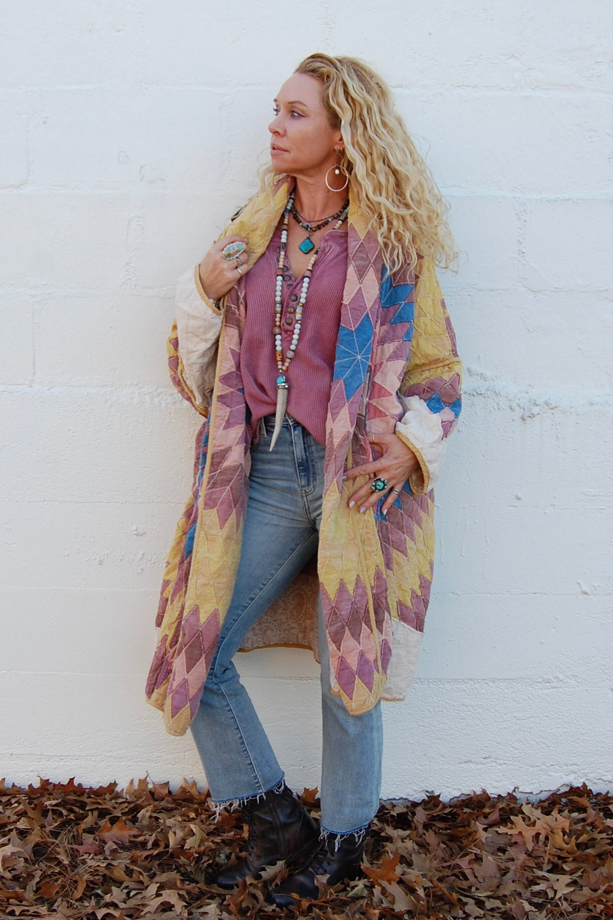 Load image into Gallery viewer, Magnolia Pearl Quiltwork Taos Kimono in Mateo - SpiritedBoutiques Boho Hippie Boutique Style Jacket, Magnolia Pearl

