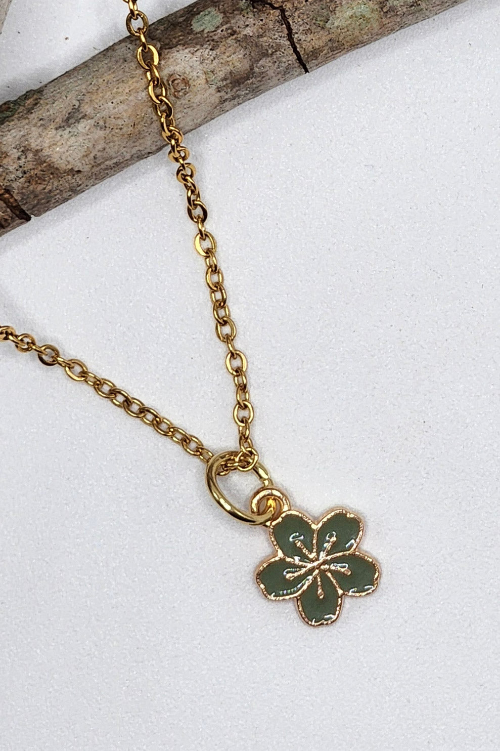 Hawiian Flower Charm