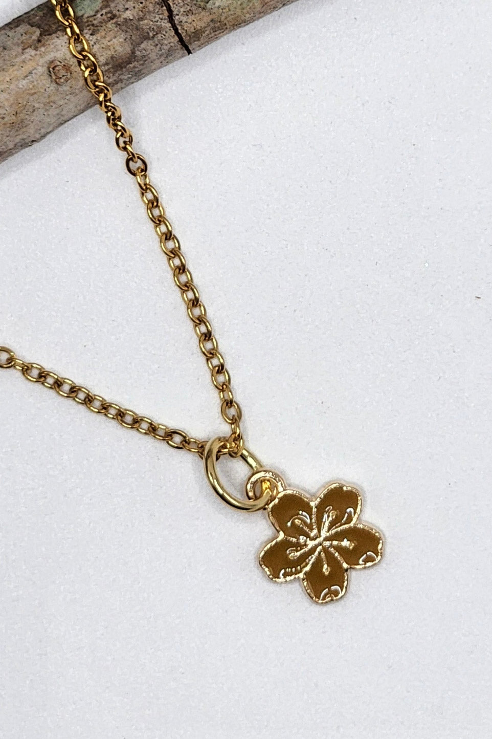 Hawiian Flower Charm