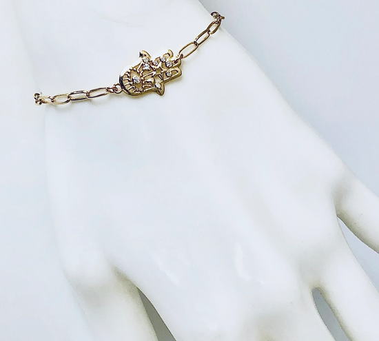 The Hailey Hamsa Clip Bracelet in Gold - SpiritedBoutiques Boho Hippie Boutique Style Bracelet, Modern Opus