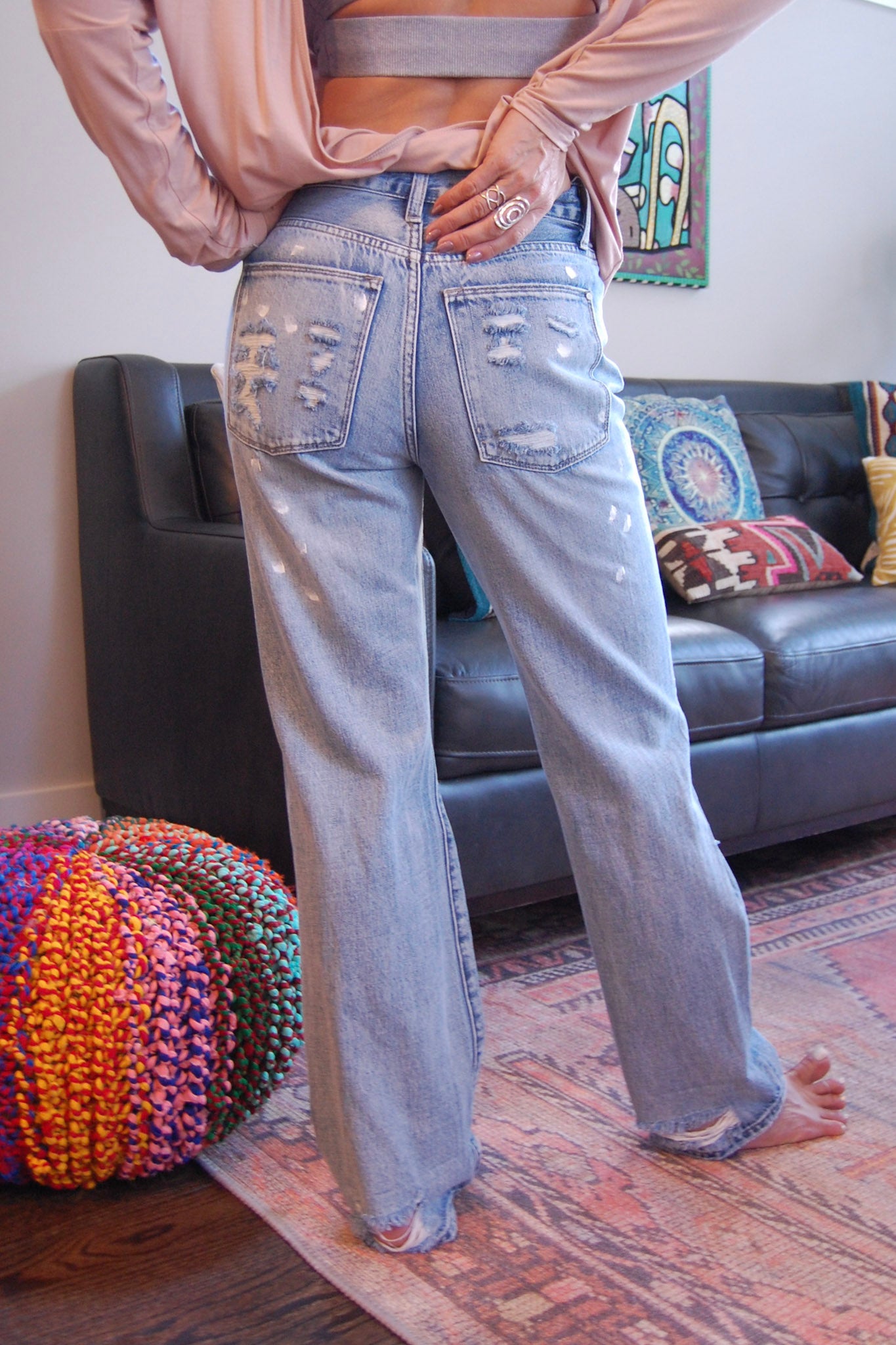 In Distress Vintage Jeans in Medium Wash