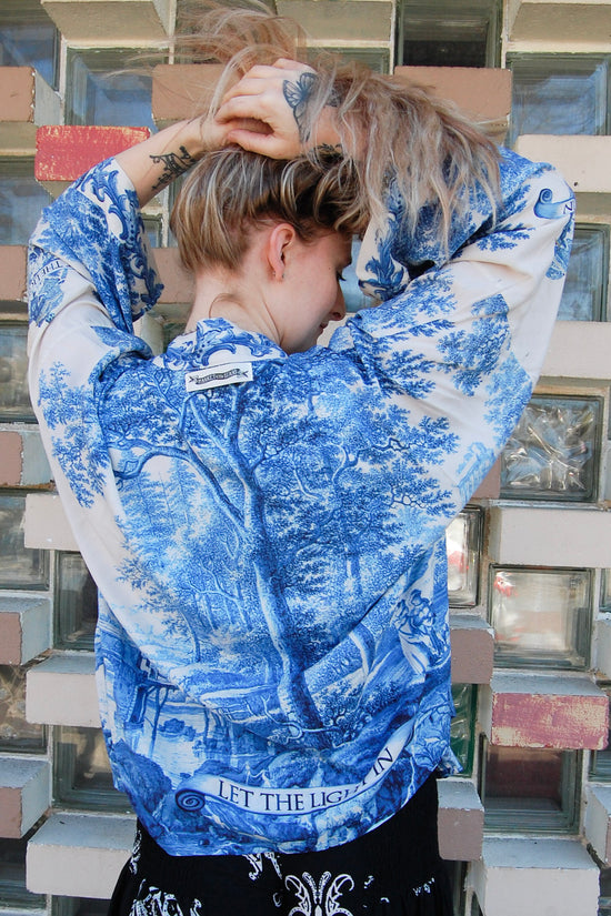 Load image into Gallery viewer, Let the Light in Kimono
