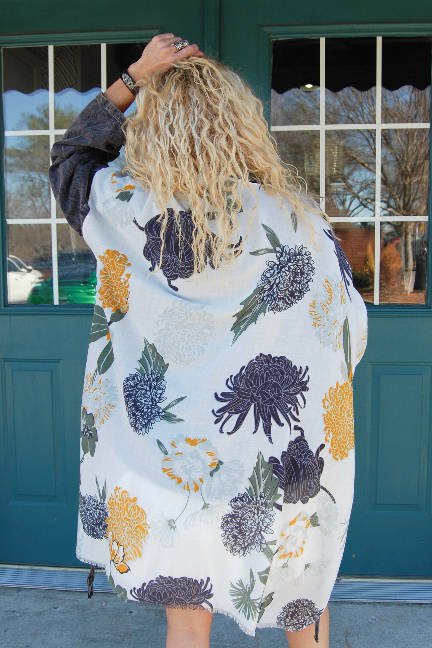 Mariah Motif Kimono in White
