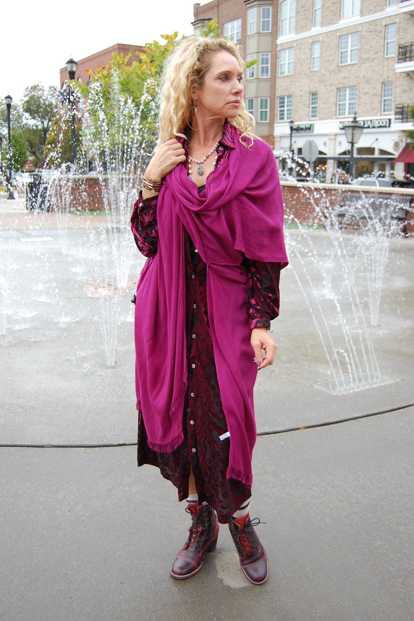 The Hannah Frayed Kimono in Magenta