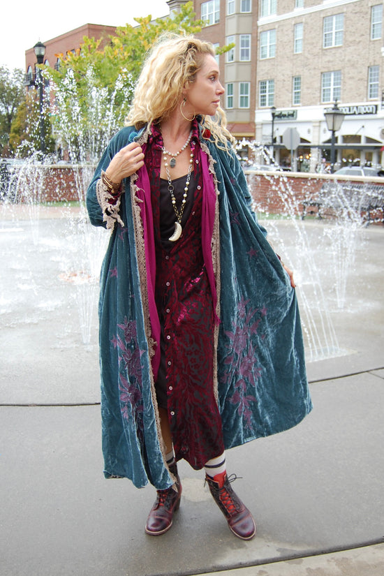 Moonlight Walk Velvet Duster in Dark Teal