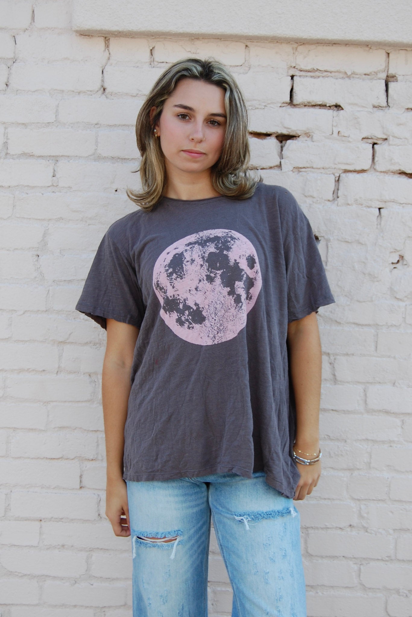 Magnolia Pearl Strawberry Moon Tee in Ozzy