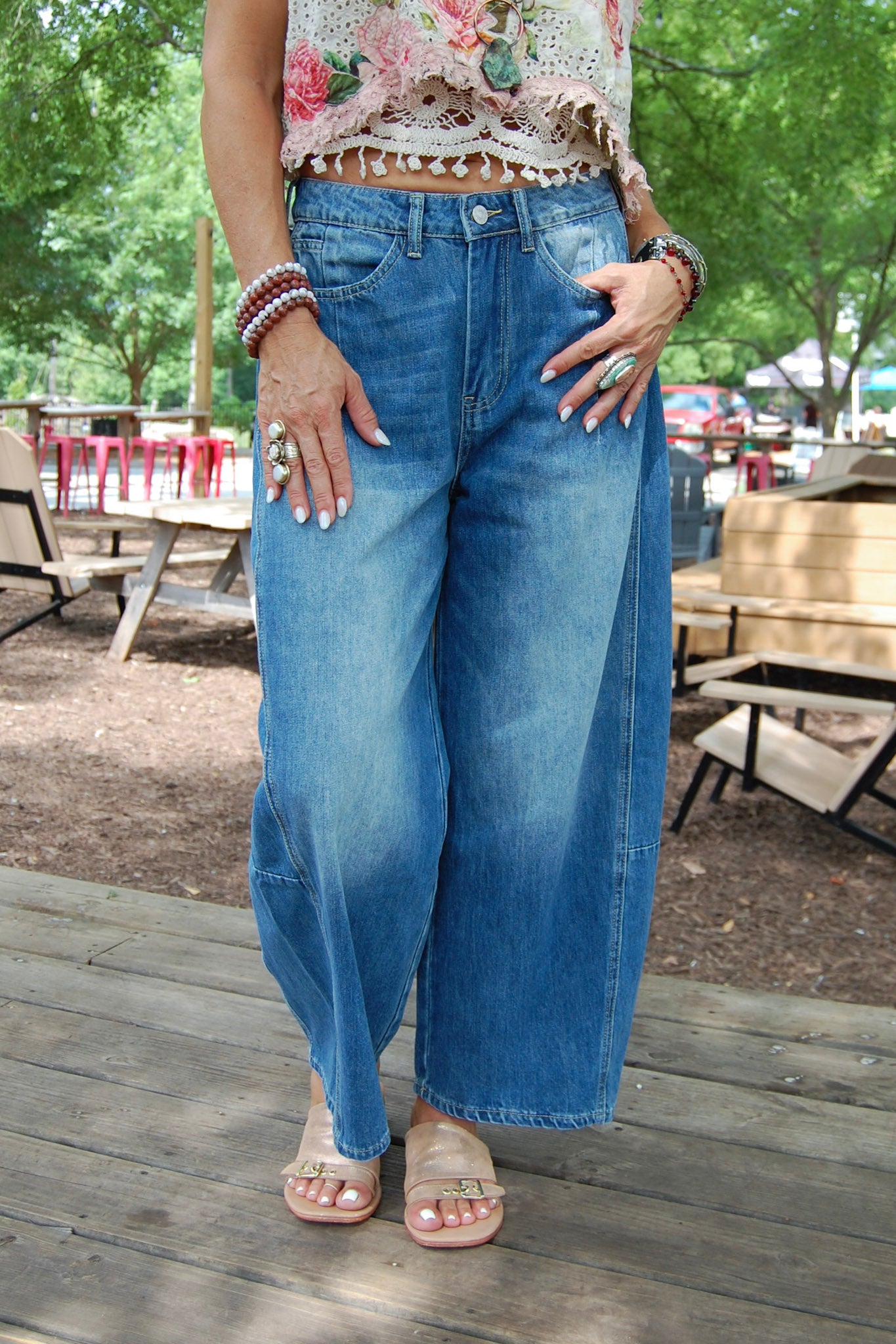 The Molly Mom Barrel Jeans in Denim Blue