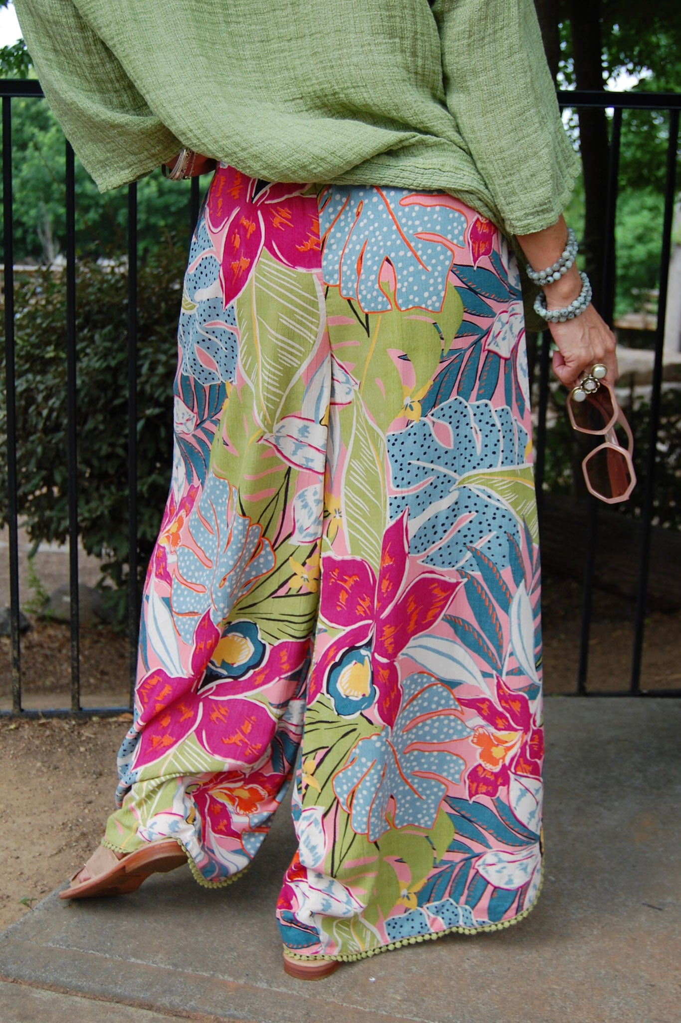 Final Sale The Tropical Beach Pants in Pink