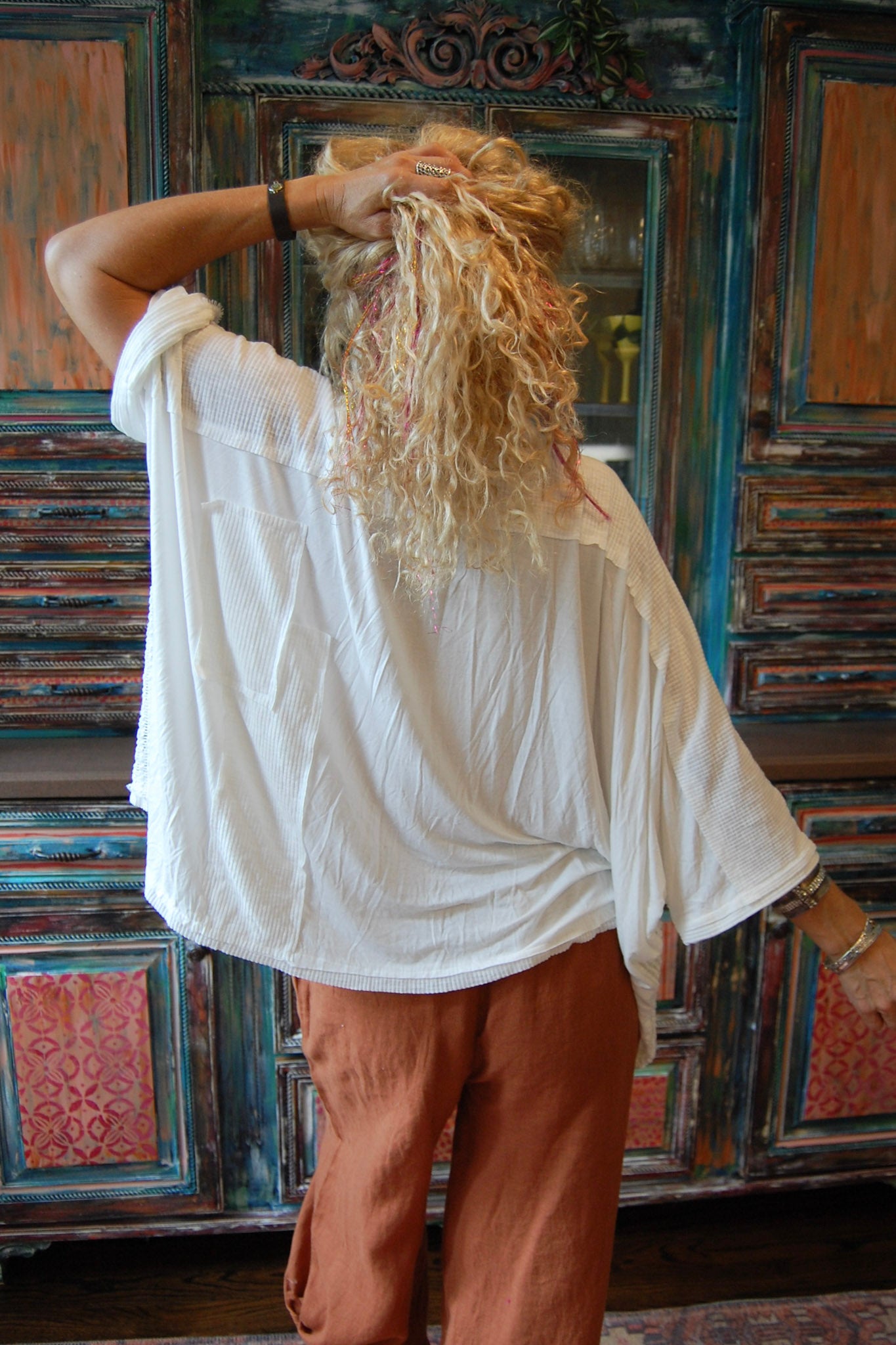 Breezy V Neck Shirt in Ivory