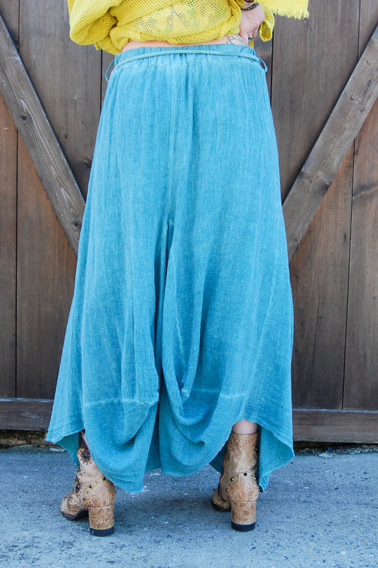 Load image into Gallery viewer, The Trinity Skirt in Teal
