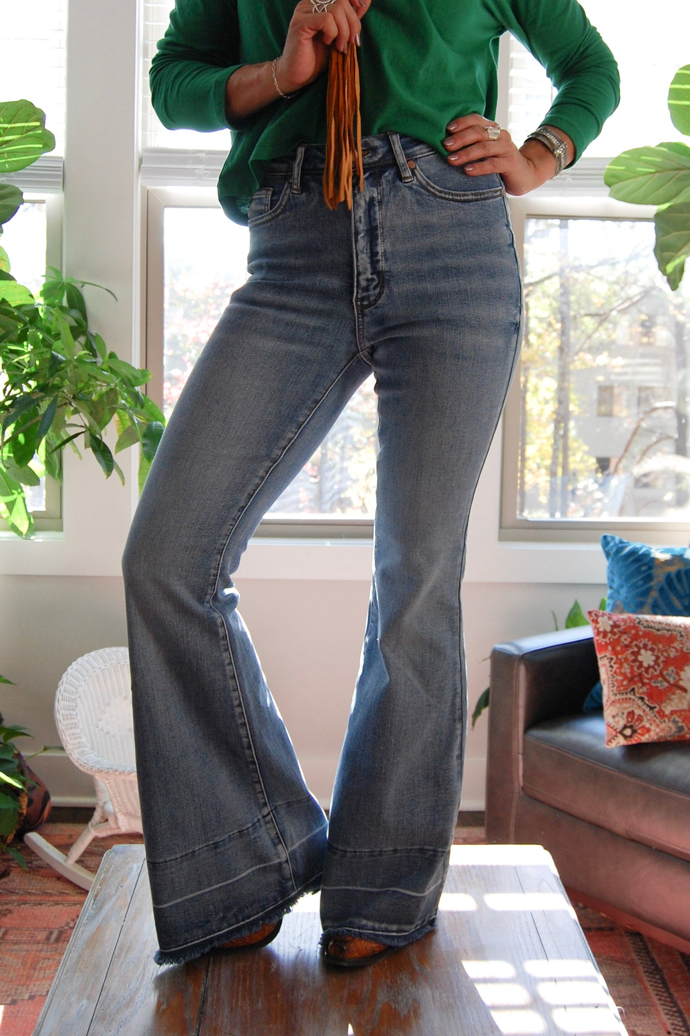 Tina  Flare Jeans in Medium Wash