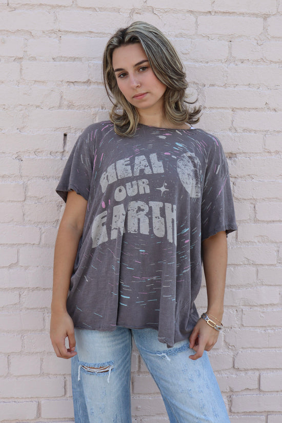 Magnolia Pearl Heal Our Earth T in Ozzy