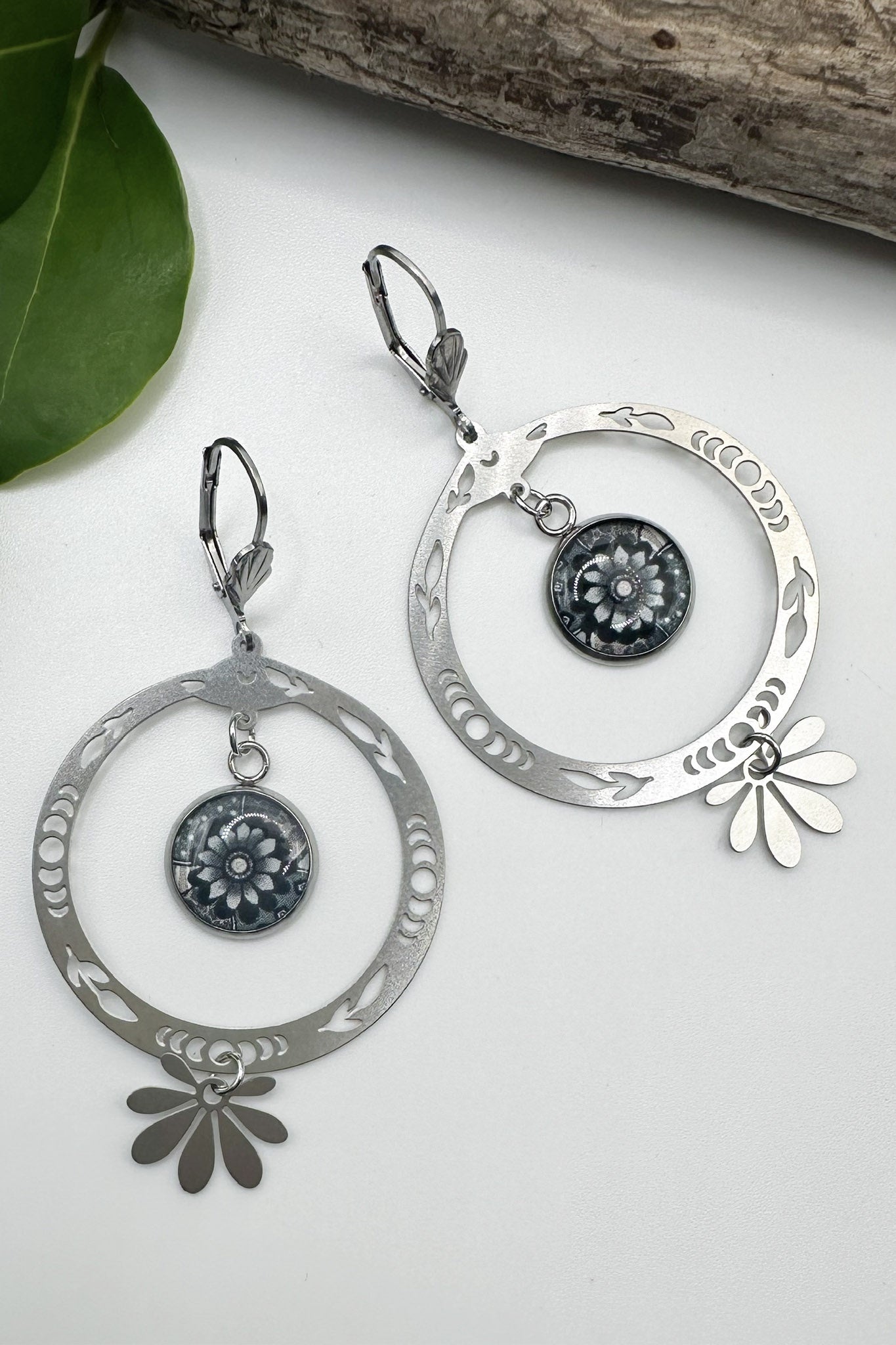 Spirit Lala: Grey Flower Circle Leaf Drop Earrings