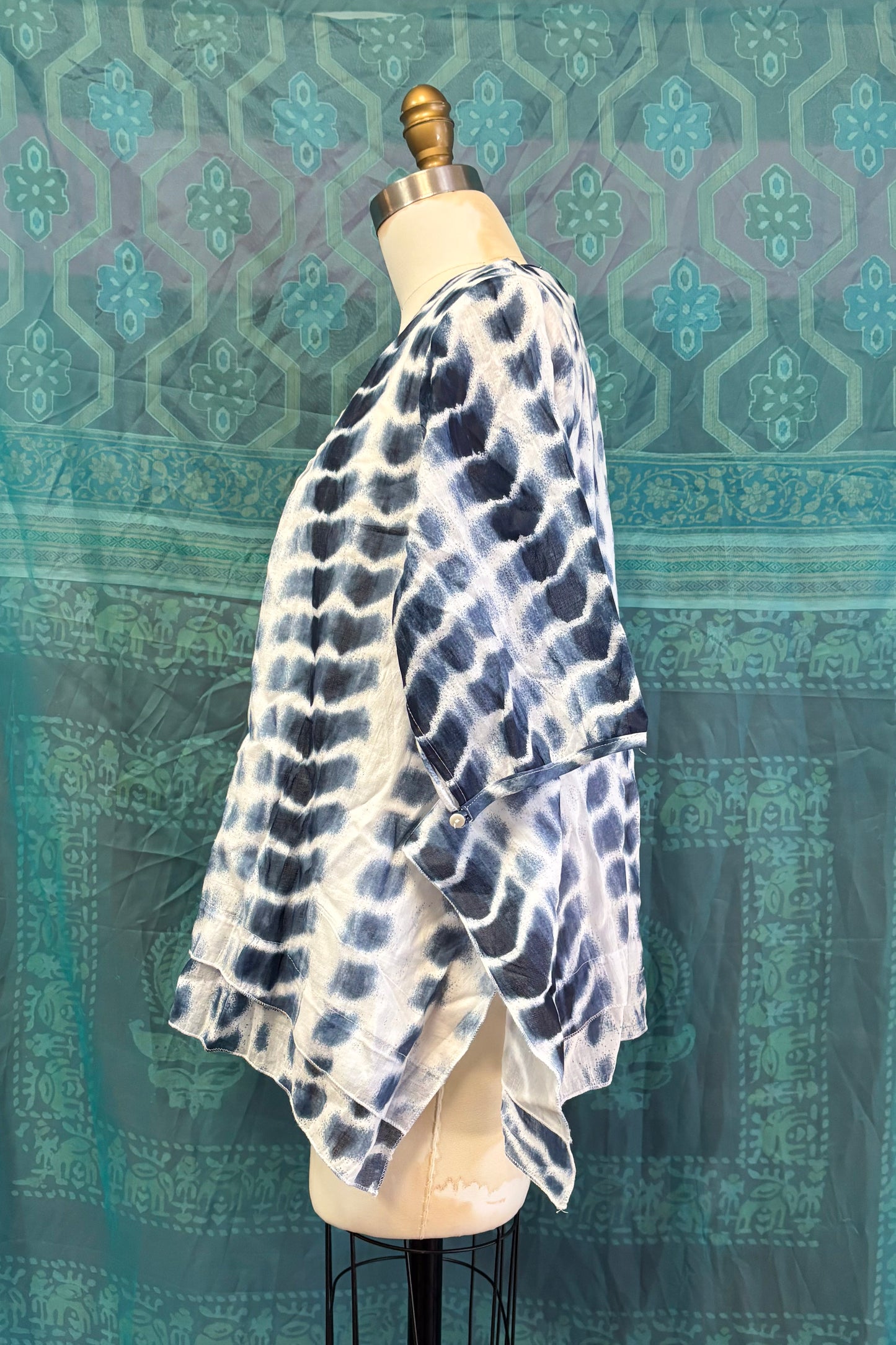 Cherie Blouse in Navy White