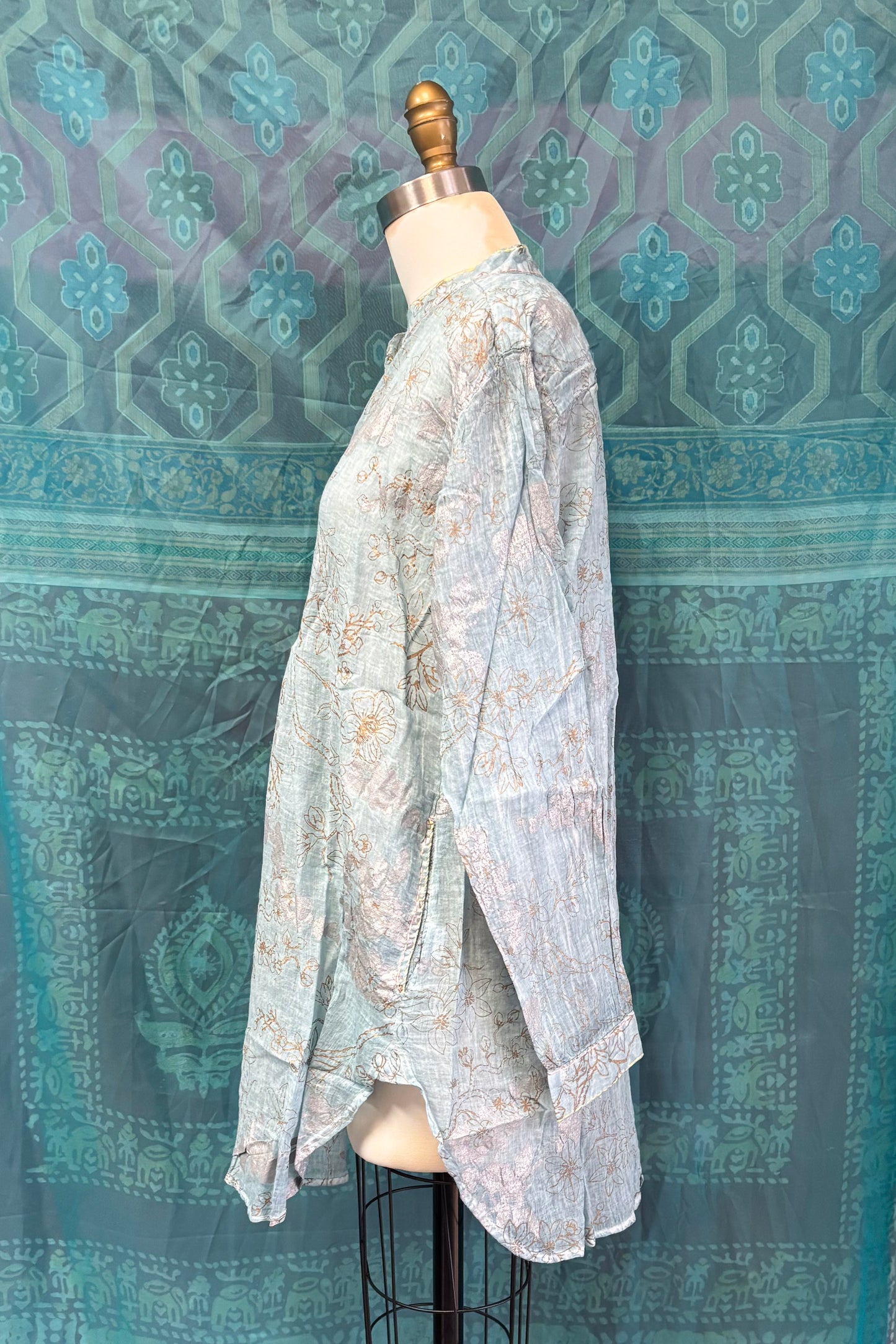 Anoushka Foil Top in Silver