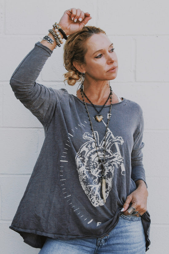 Magnolia Pearl Full Heart Dylan T in Ozzy - SpiritedBoutiques Boho Hippie Boutique Style Top, Magnolia Pearl
