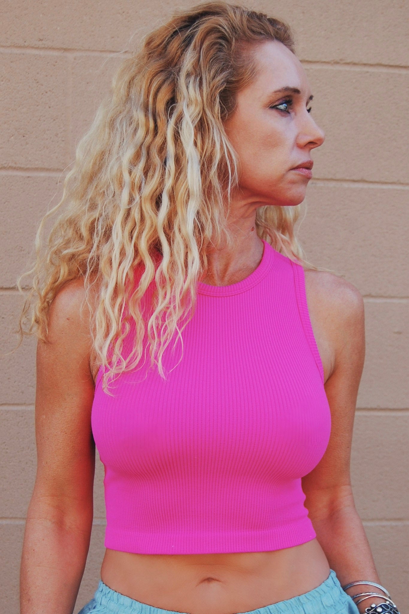 Load image into Gallery viewer, The Maggie Muscle Tank in Fuchsia
