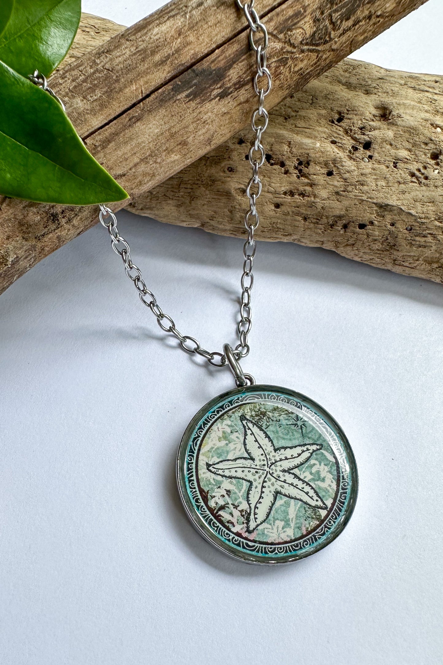 Large Starfish Pendant Necklace - SpiritedBoutiques Boho Hippie Boutique Style Necklace, Spirit Lala