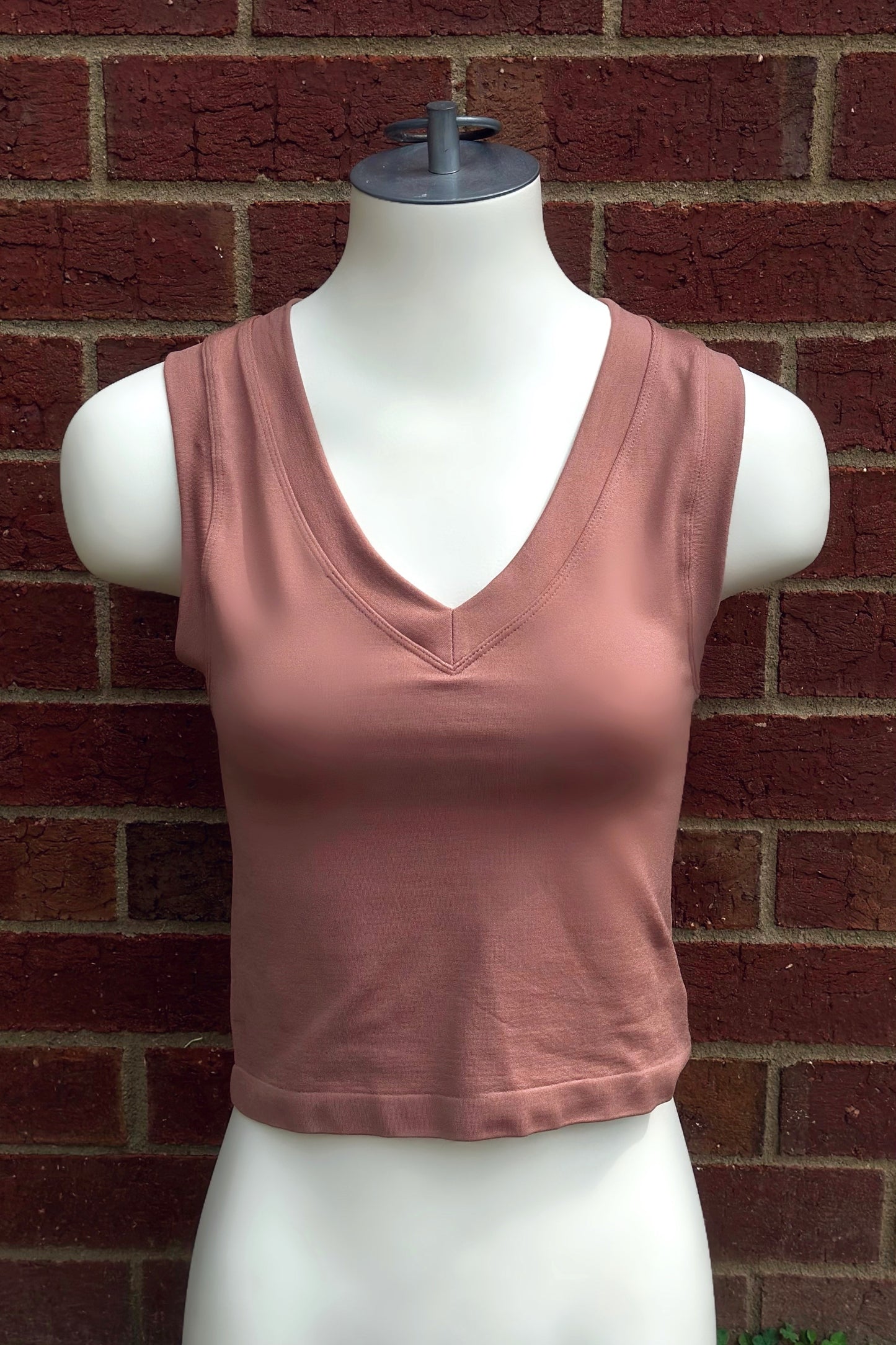 Load image into Gallery viewer, The Sandra Smooth Tank R. Pink - SpiritedBoutiques Boho Hippie Boutique Style Tank, Dynamic Fashion

