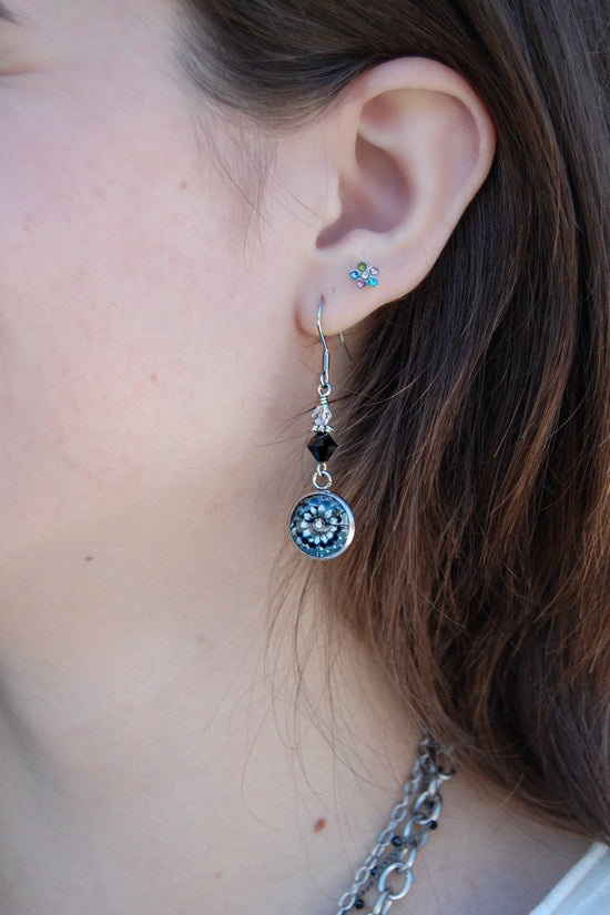 Spirit Lala: Grey Flower Circle Beaded Earrings