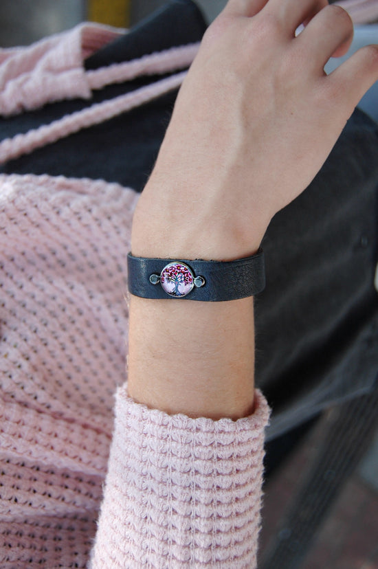Spirit Lala: Pink Tree Leather Pendant Bracelet