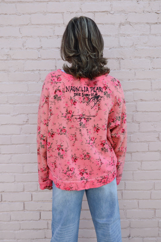 Magnolia Pearl Floral Hawk Richi Sweatshirt in Azalea Floral