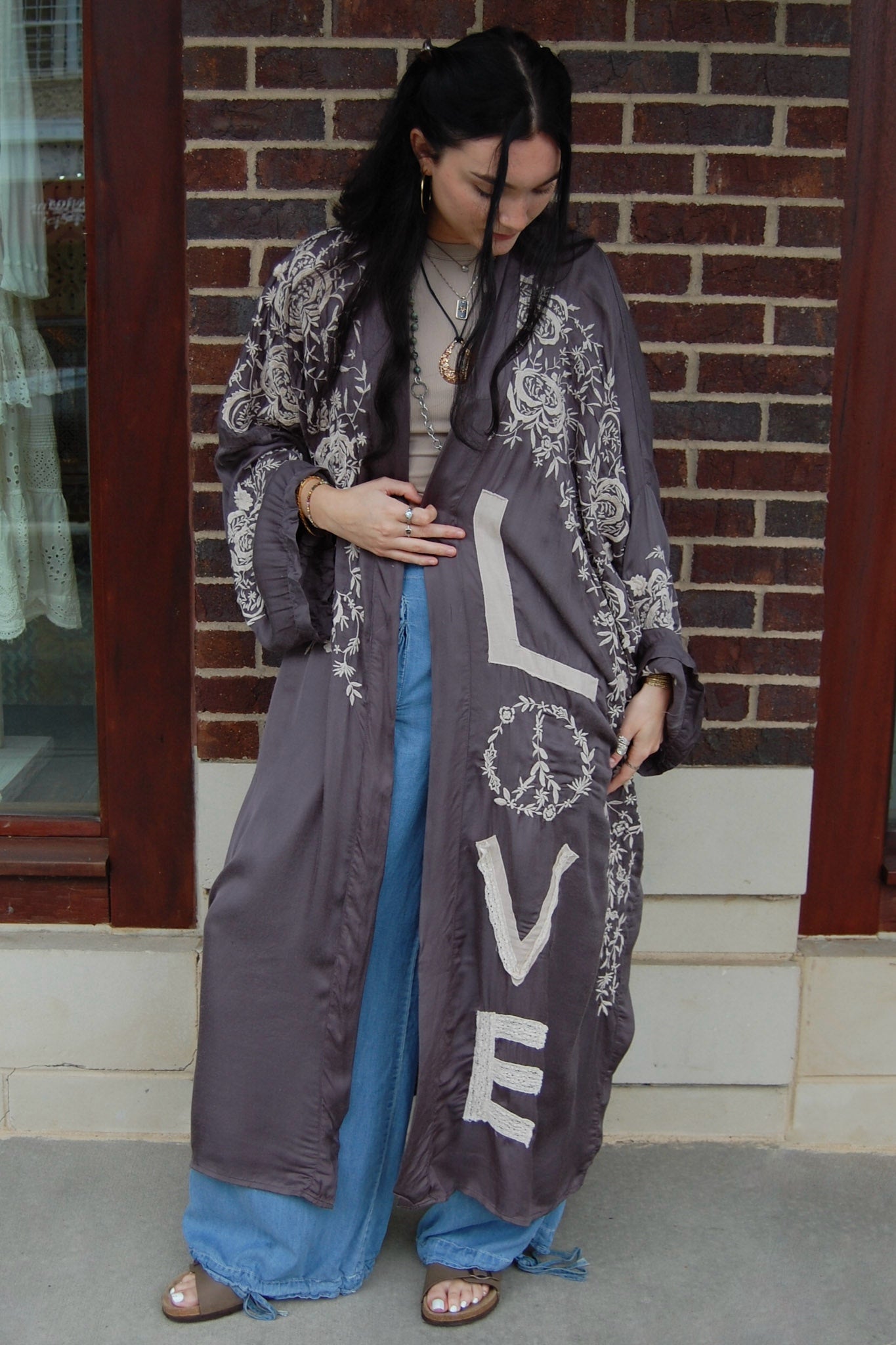 Magnolia Pearl Applique Blessed Kimono in Midnight