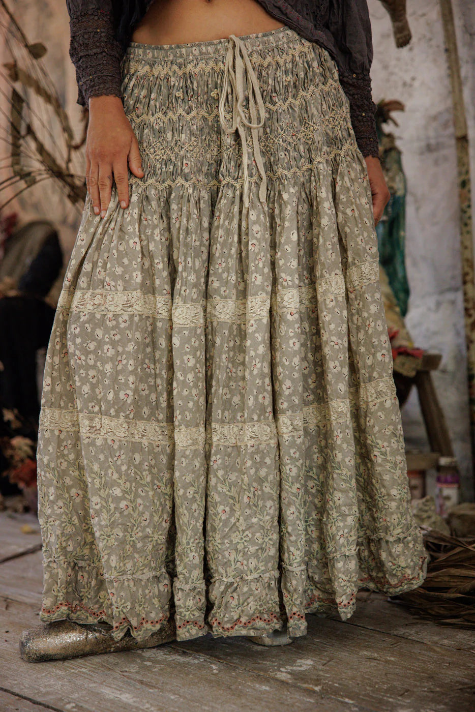 Floral Chrystal Skirt in Gypsophila