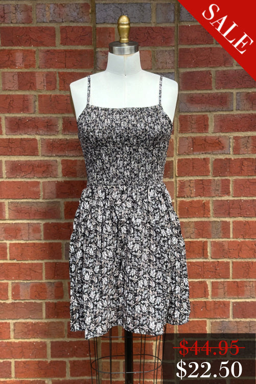 Final Sale It's Black & White Dress in Black/White Combo