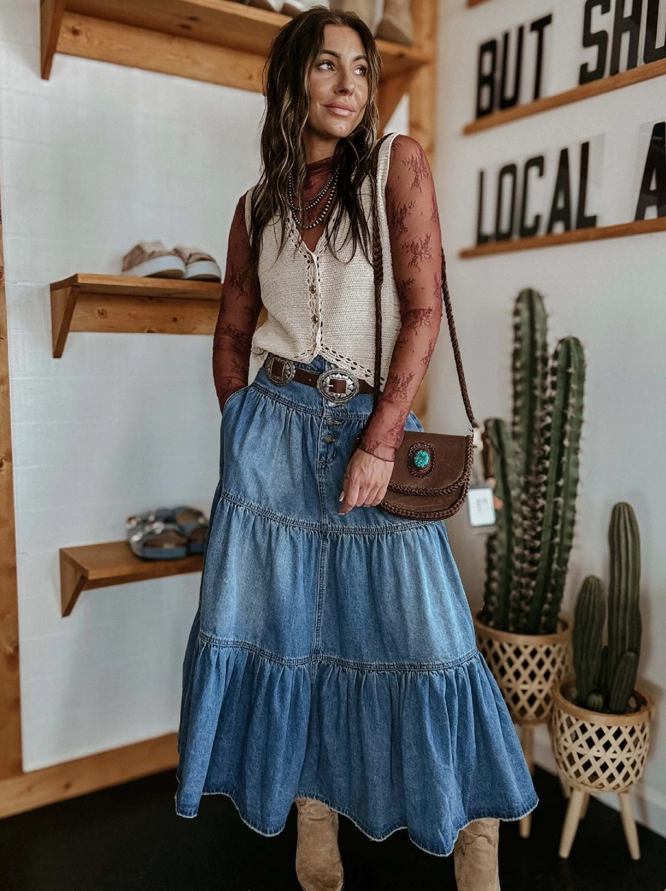 The Juni Demin Skirt in Blue