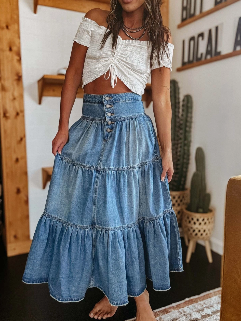 The Juni Demin Skirt in Blue