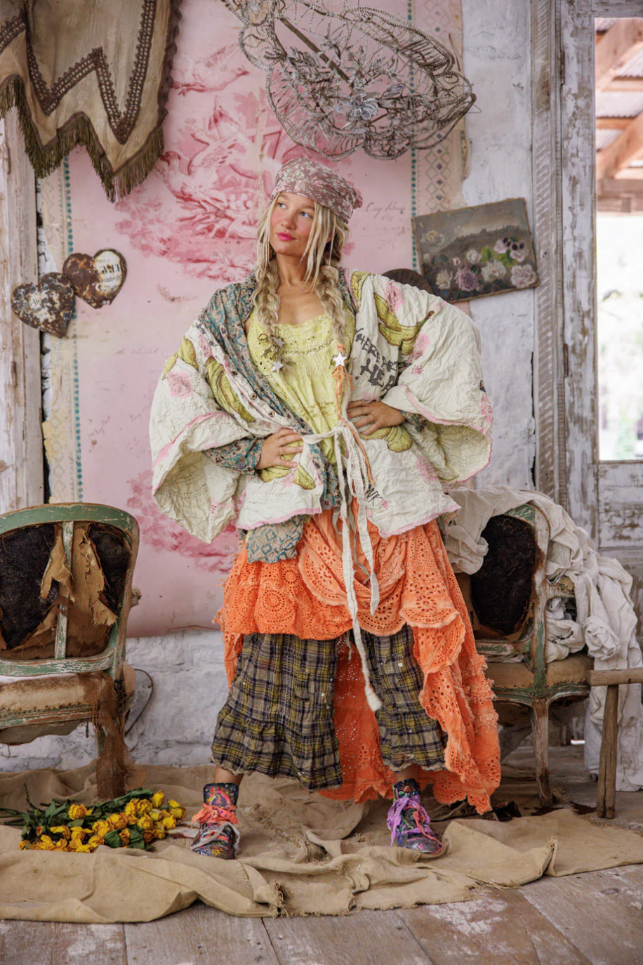 Banana Funk N Junk Kimono in Kiss Molly