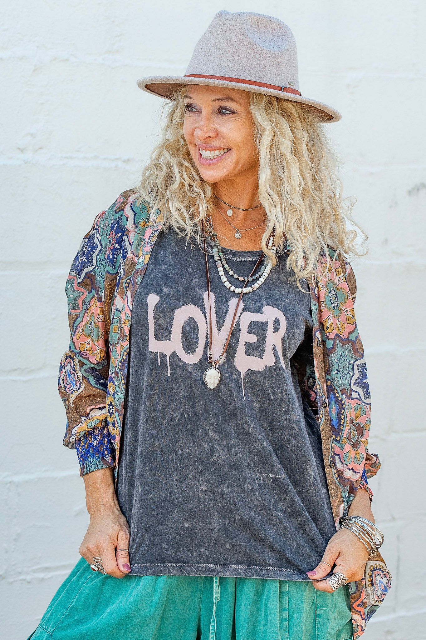Lover Graffiti Graphic Tee in Charcoal - SpiritedBoutiques Boho Hippie Boutique Style T-Shirt, Promesa