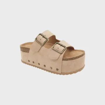 Platform Sandals in Natural