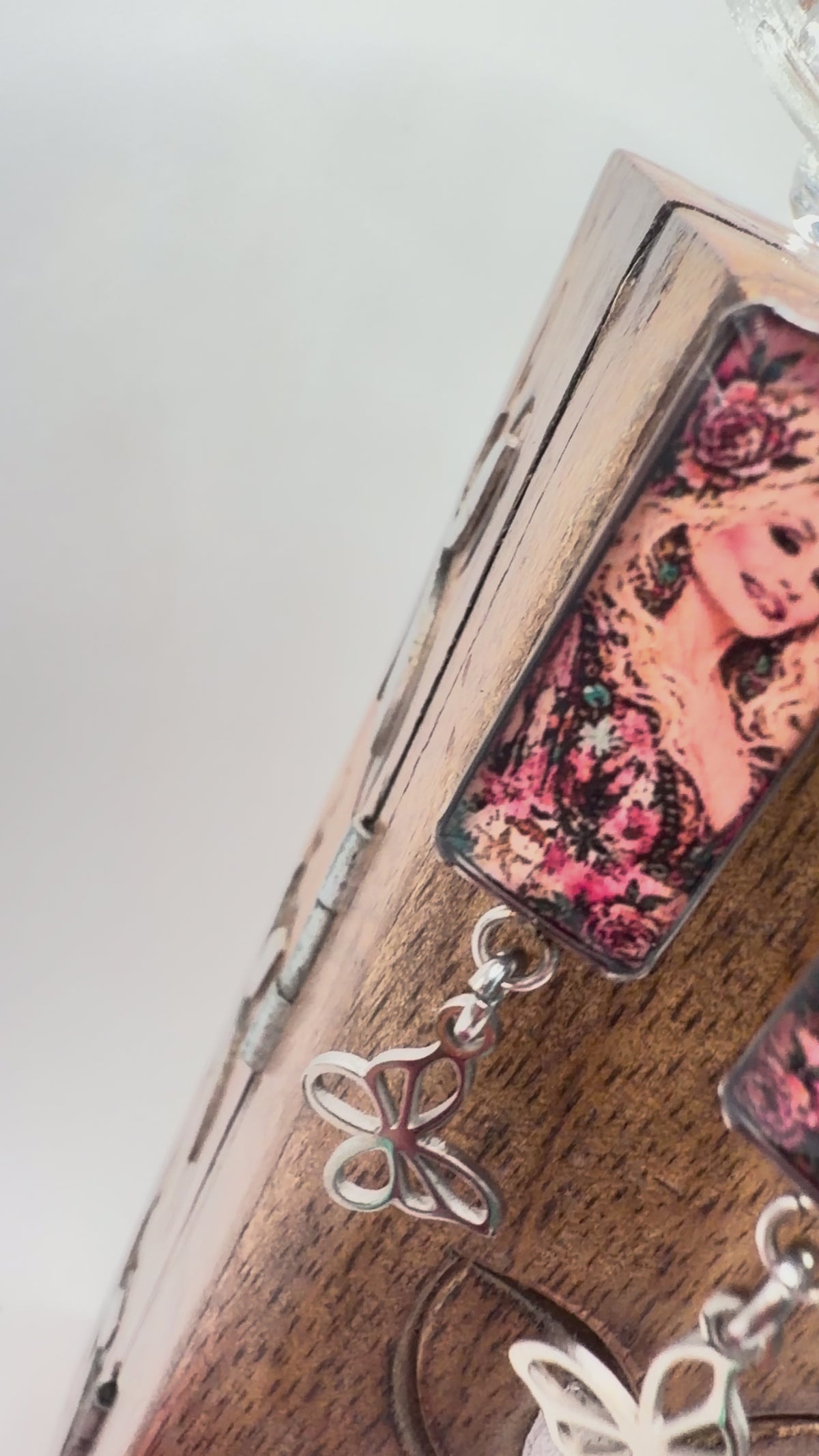 Dolly Butterfly Rectangular Earrings
