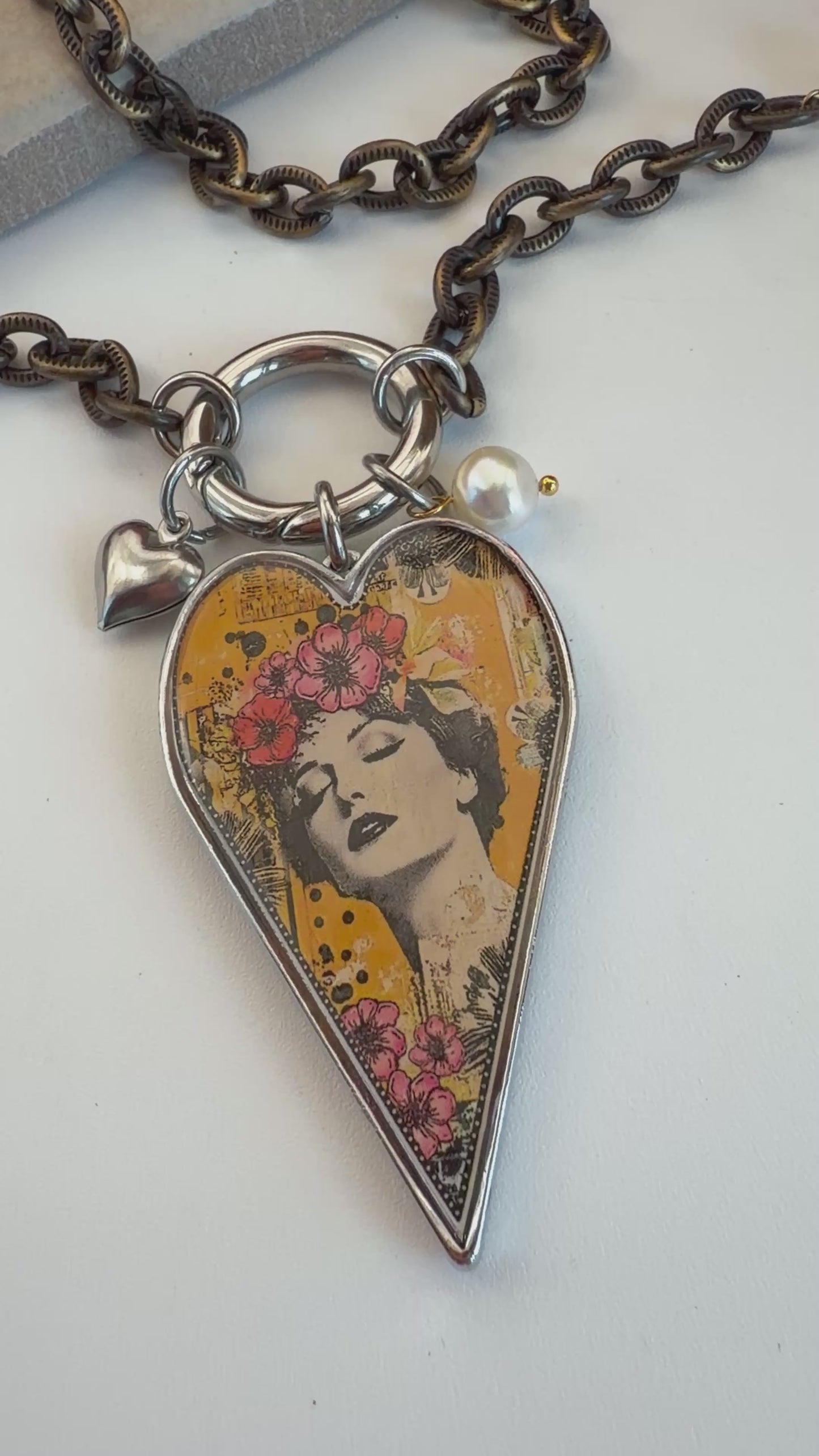 Spirit Lala: Woman Pop Art Heart Open Circle Crystal Chain Necklace