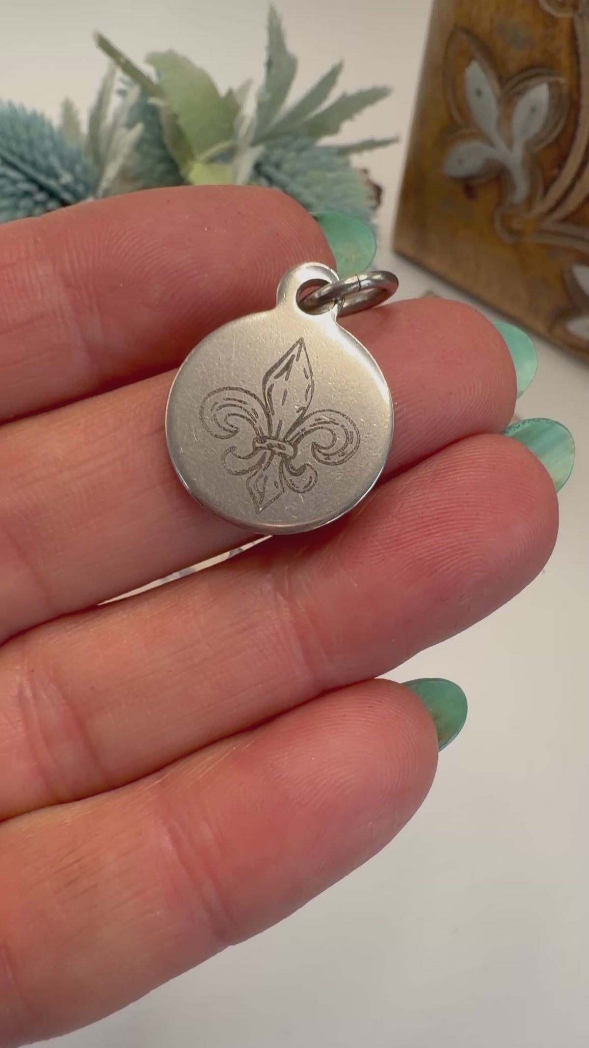 Spirit Lala: Symbol Stainless Circle Charm Pendant Necklace