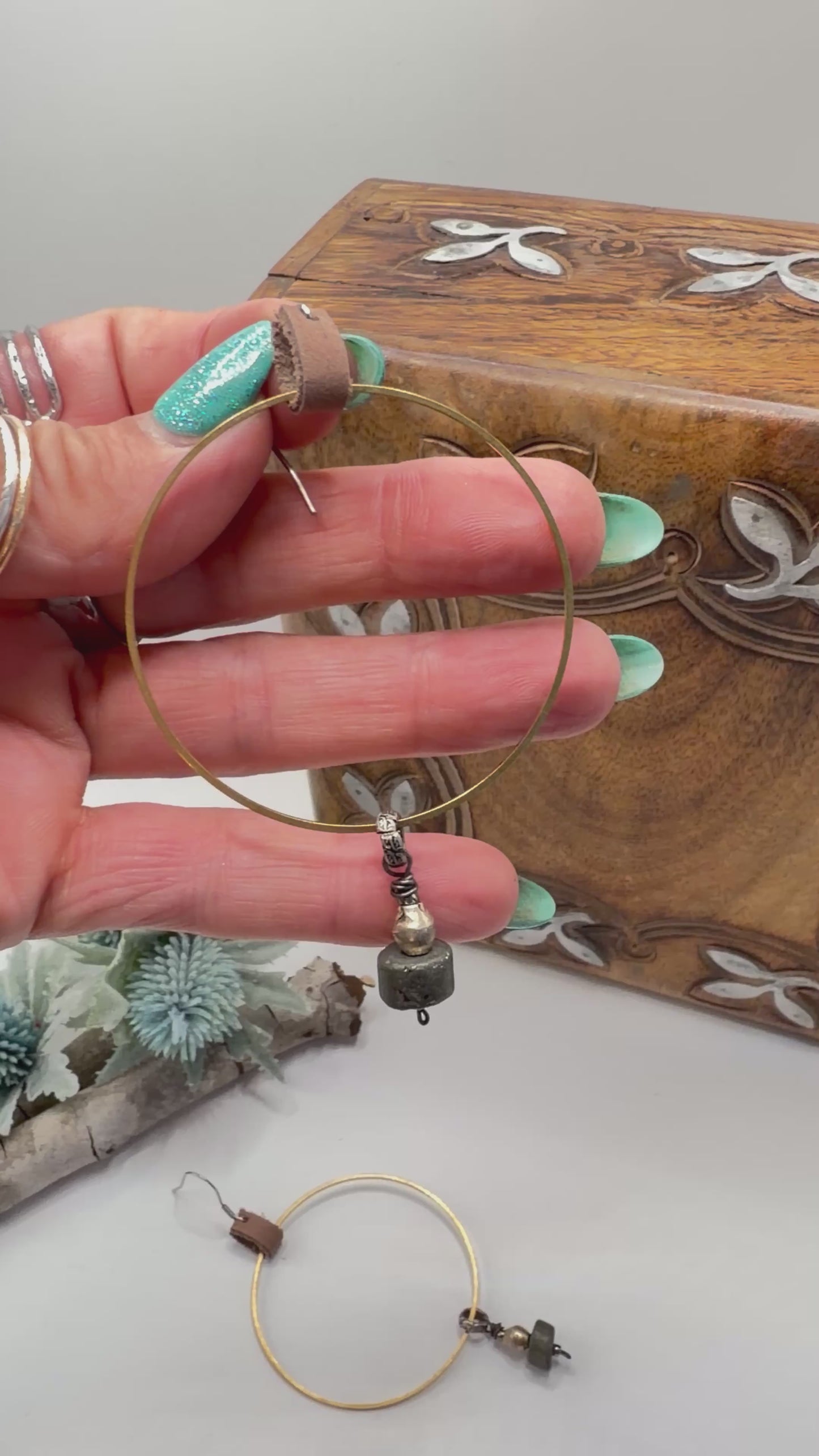 Spirit Lala Boho: Statement Ring Leather Pyrite Drop Earrings